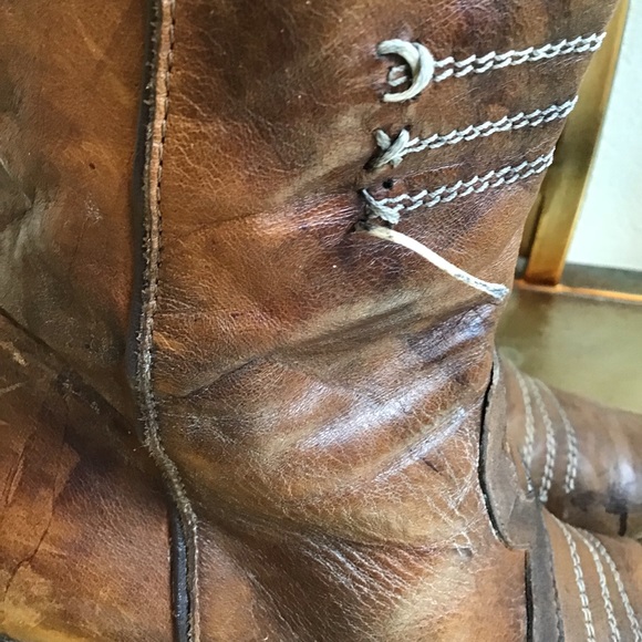 Boots - Picture 6 of 8